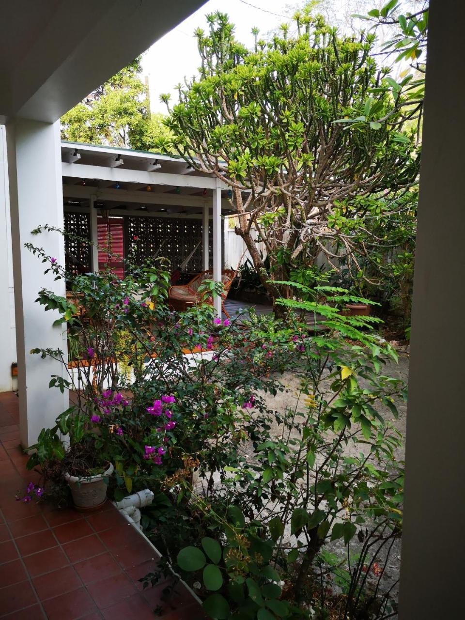 Green Roof Inn Hillsborough  Ngoại thất bức ảnh